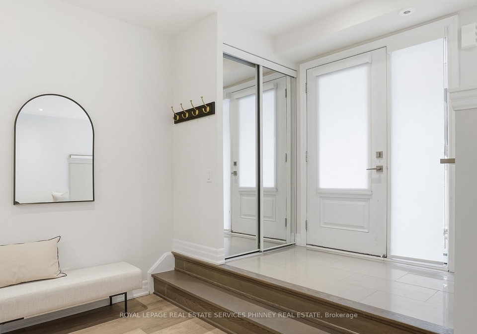 652-cricklewood-drive-mississauga-ontario-w12772922