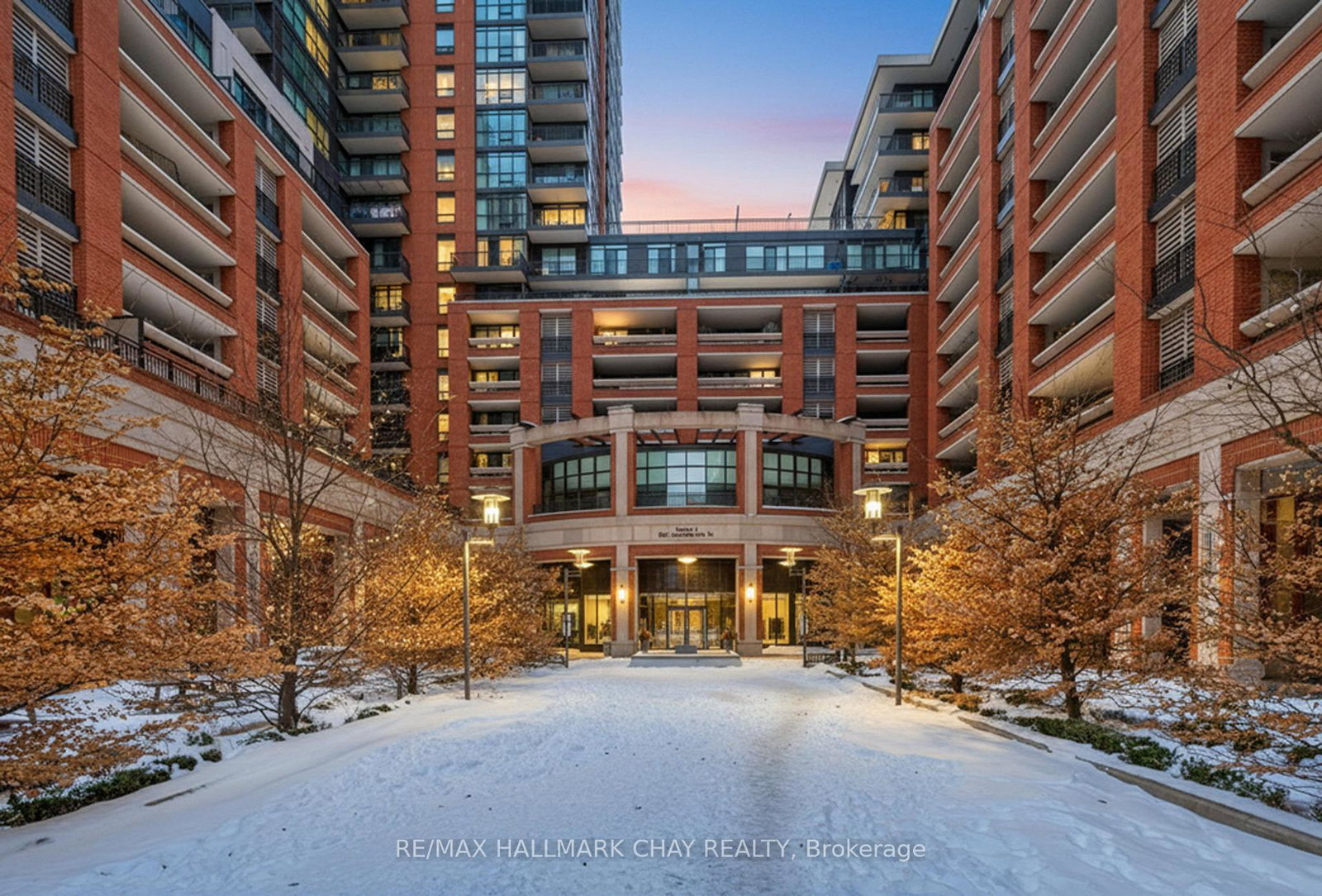 830-lawrence-avenue-w-north-york-ontario-w12773538