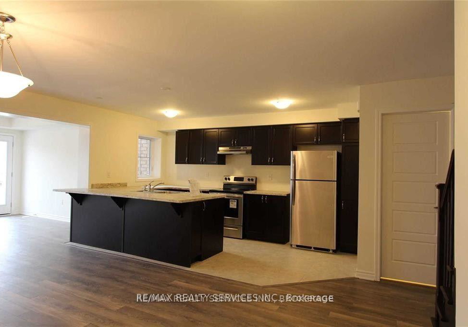 111-bond-head-court-milton-ontario-w12773564