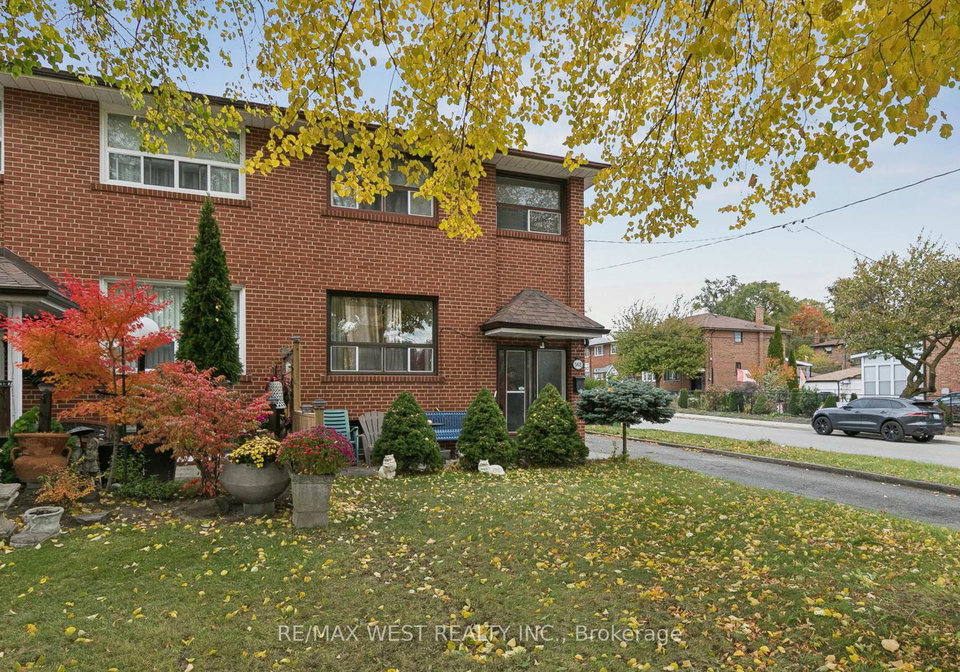 562-alliance-avenue-toronto-ontario-w12773632