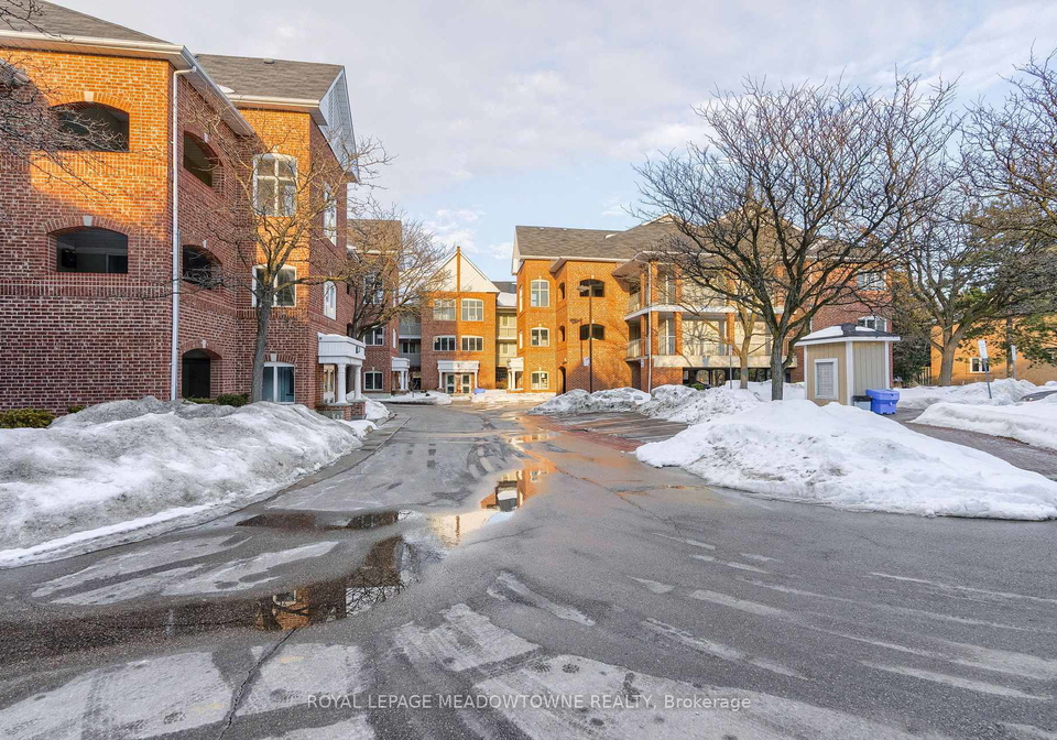 103-bristol-road-mississauga-ontario-w12773950