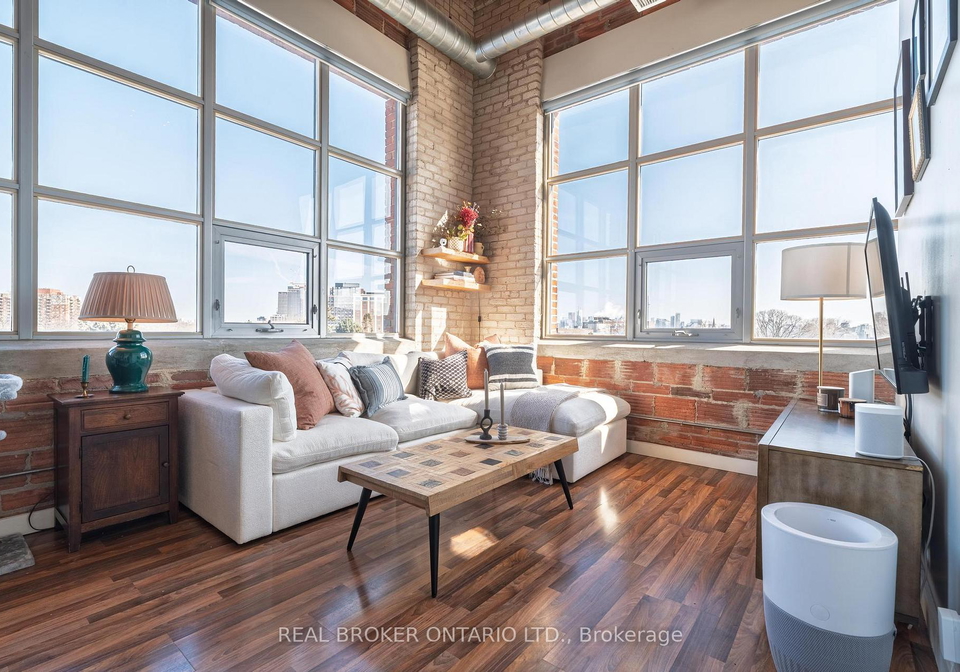 2154-dundas-street-w-toronto-ontario-w12774010