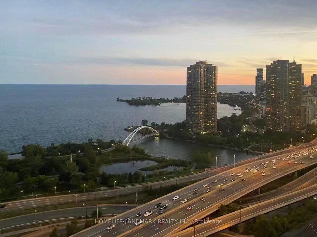 105-the-queensway-way-toronto-ontario-w12774158