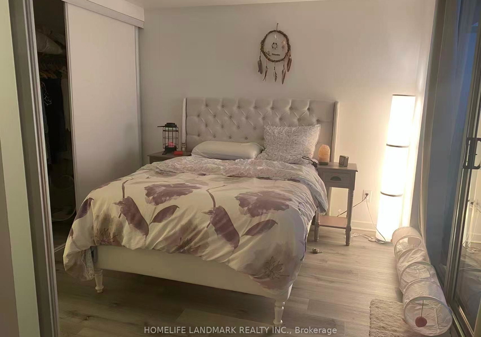 105-the-queensway-way-toronto-ontario-w12774158