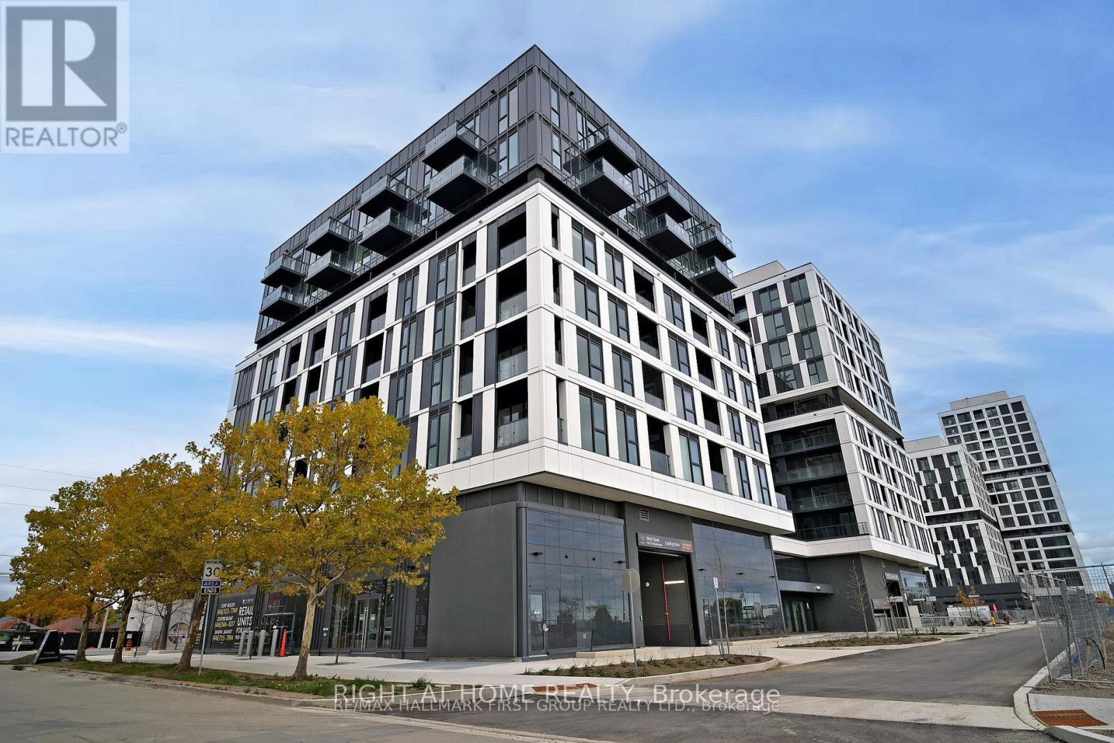 1037-the-queensway-etobicoke-ontario-w12774268
