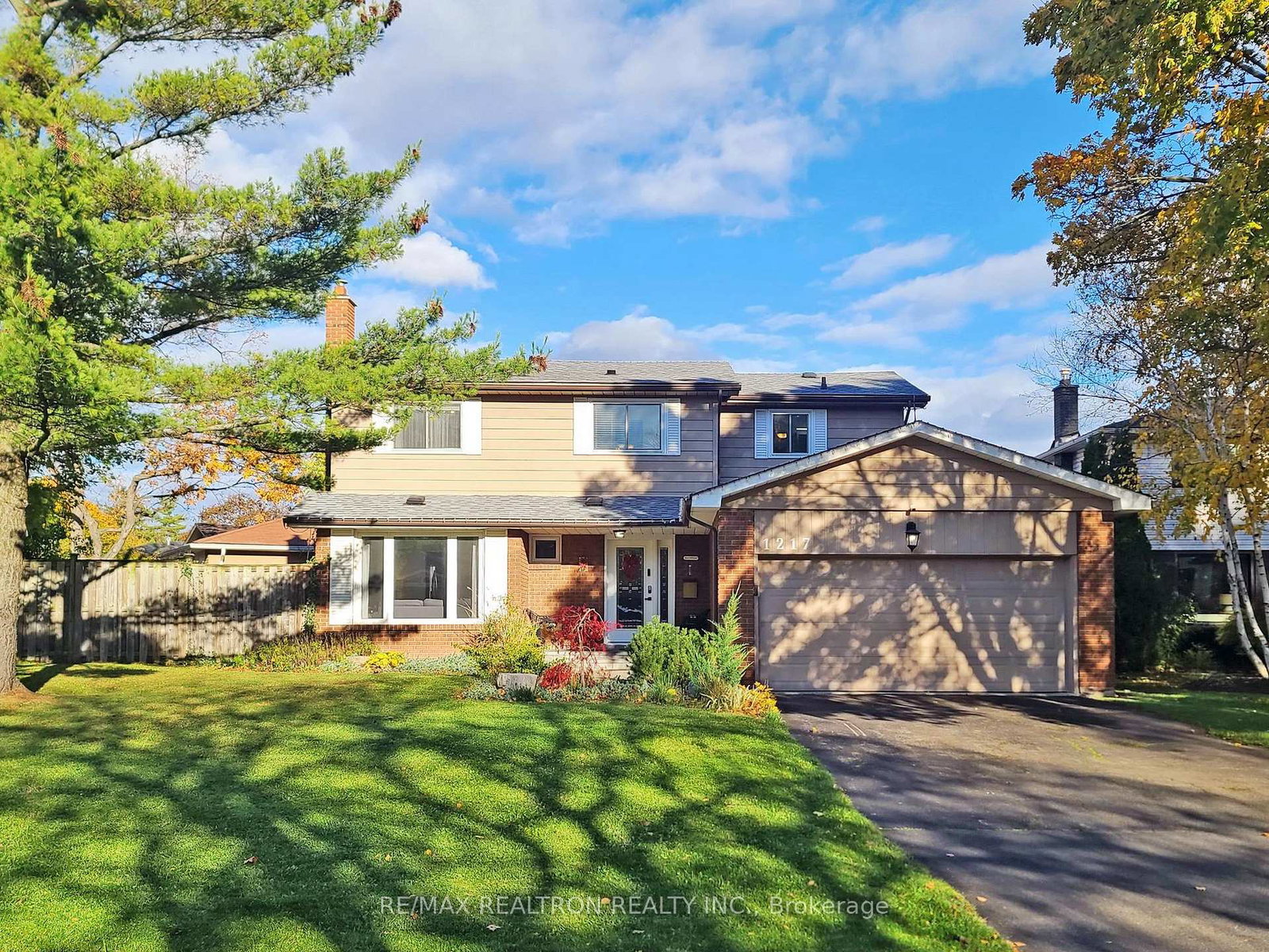 1217-lambeth-road-oakville-ontario-w12774428