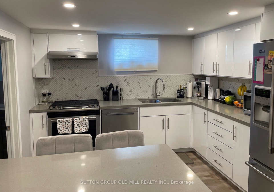 79-barrhead-crescent-etobicoke-ontario-w12775436