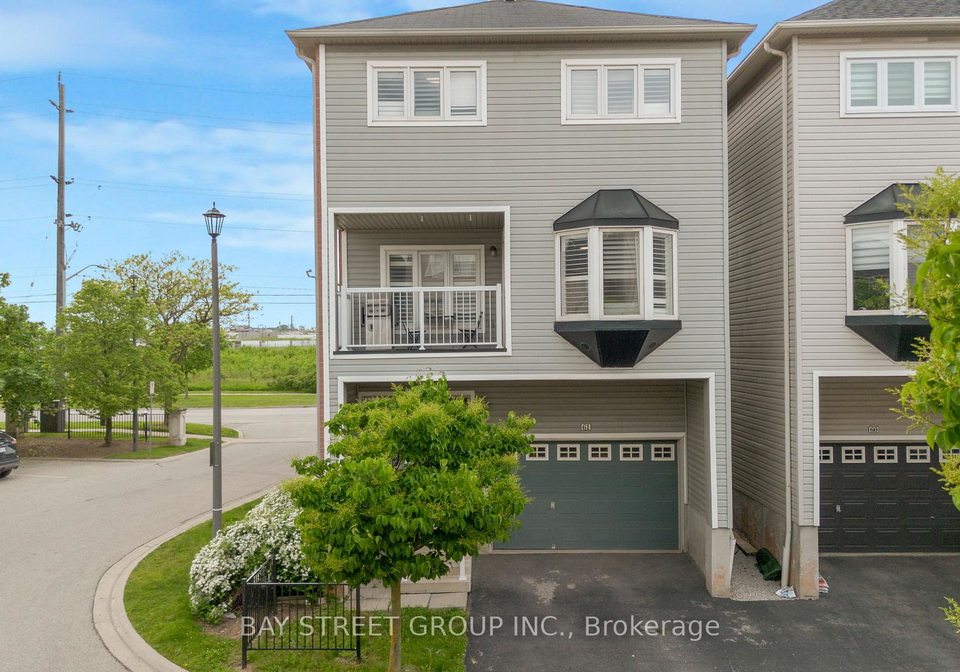 5090-fairview-street-burlington-ontario-w12775566