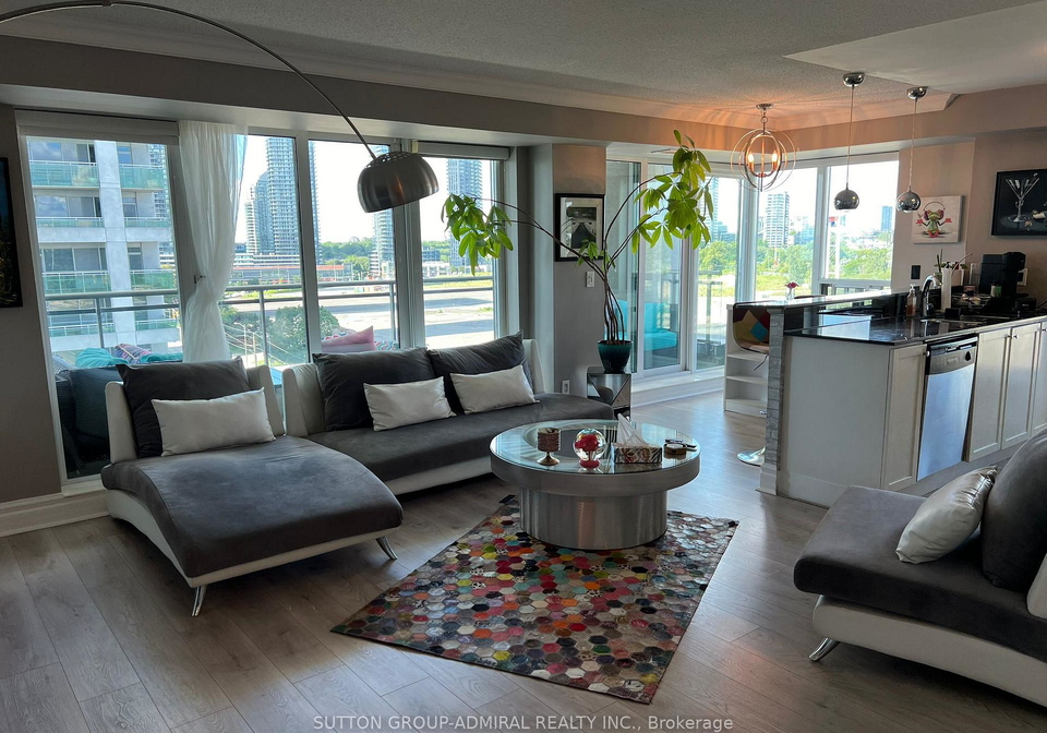 2121-lake-shore-boulevard-w-etobicoke-ontario-w12775990