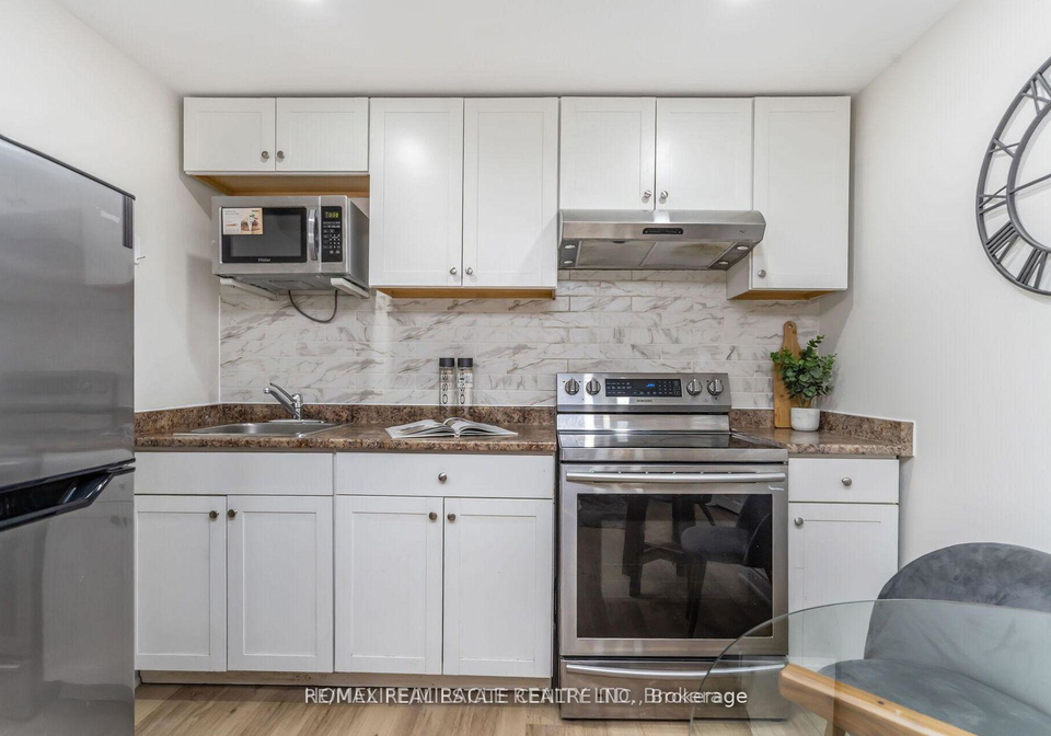 7307-cork-tree-row-mississauga-ontario-w12776222