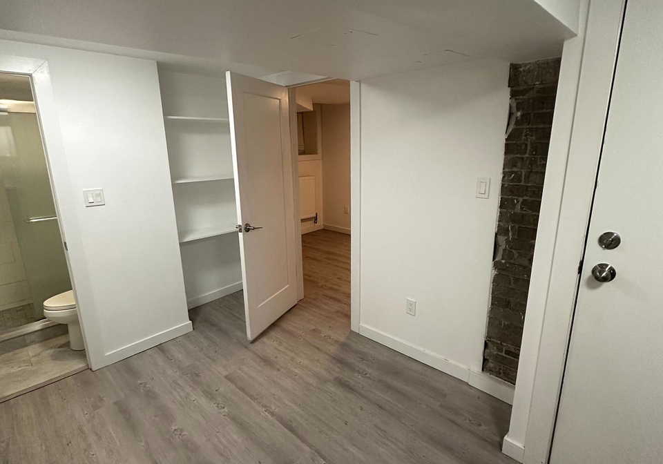 15-thorburn-avenue-toronto-ontario-w12776262