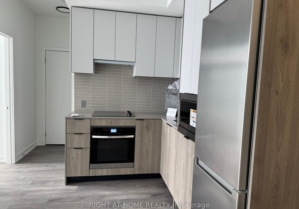 1007-the-queensway-etobicoke-ontario-w12776832