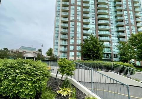 4889-kimbermount-avenue-nw-mississauga-ontario-w12776884