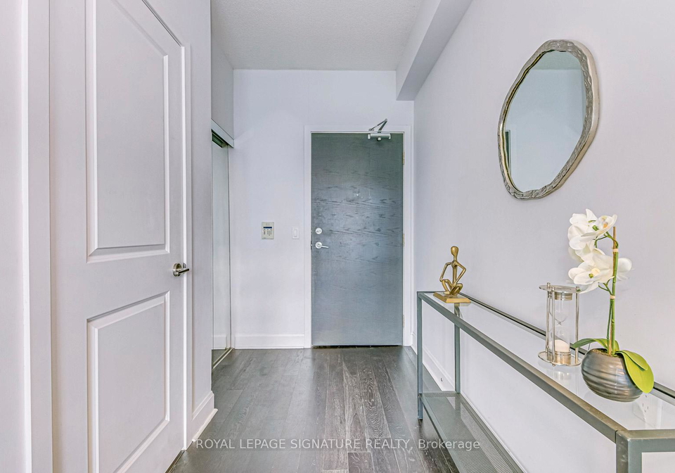 33-shore-breeze-drive-etobicoke-ontario-w12777098
