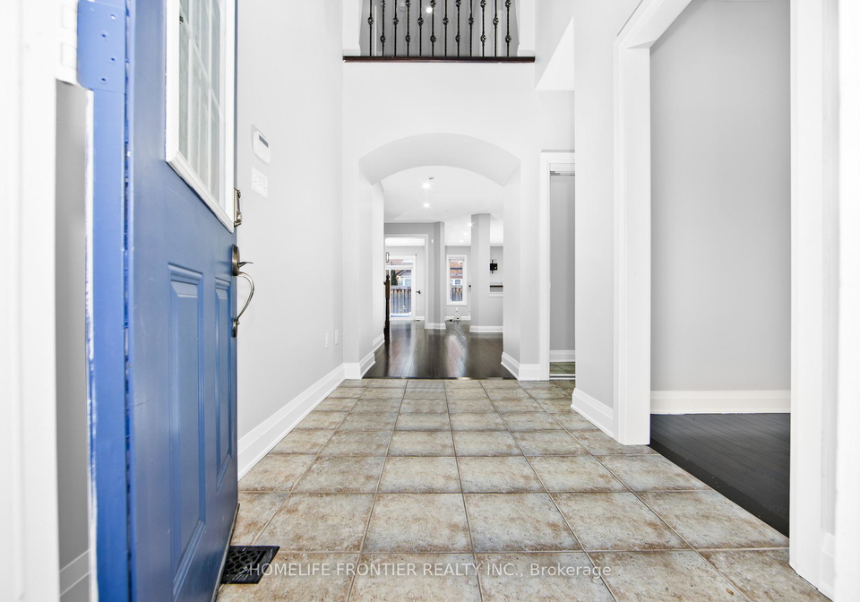 8-amberglow-court-brampton-ontario-w12777262