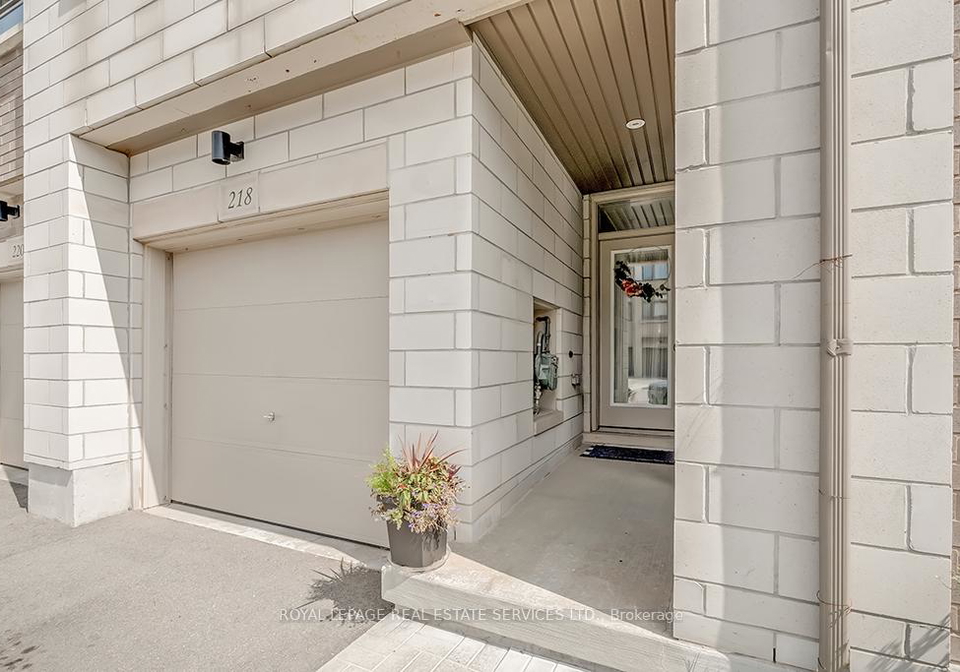 218-huguenot-road-oakville-ontario-w12777418
