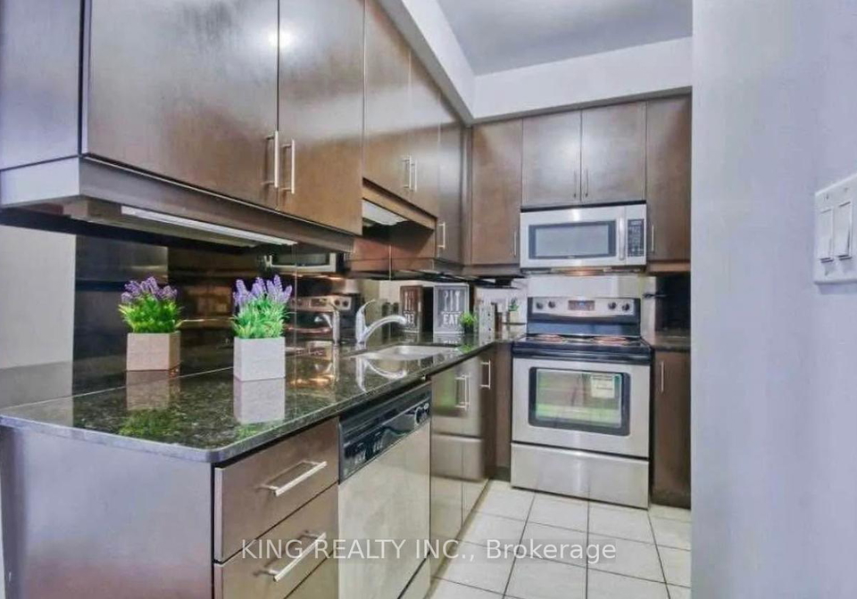 60-absolute-avenue-mississauga-ontario-w12777528