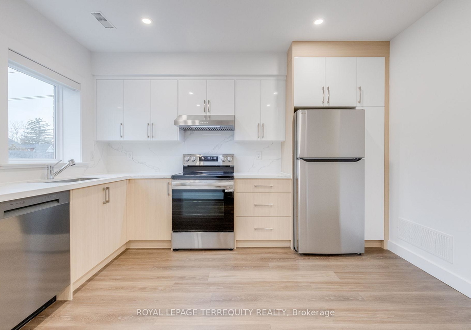 94-earlscourt-avenue-toronto-ontario-w12777784