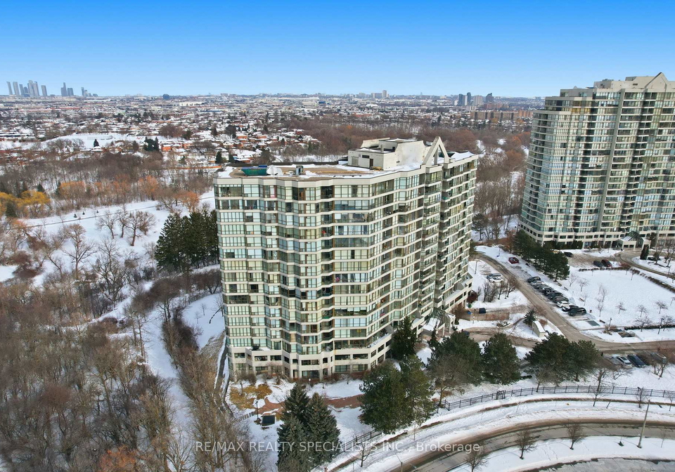 1-rowntree-road-etobicoke-ontario-w12777902