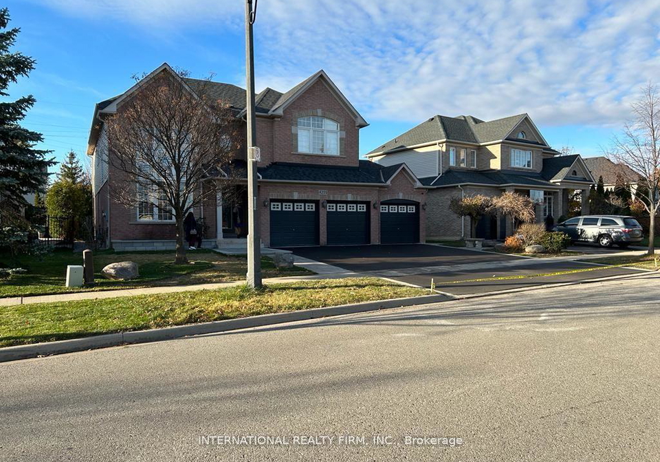 4205-sarazen-drive-burlington-ontario-w12777984