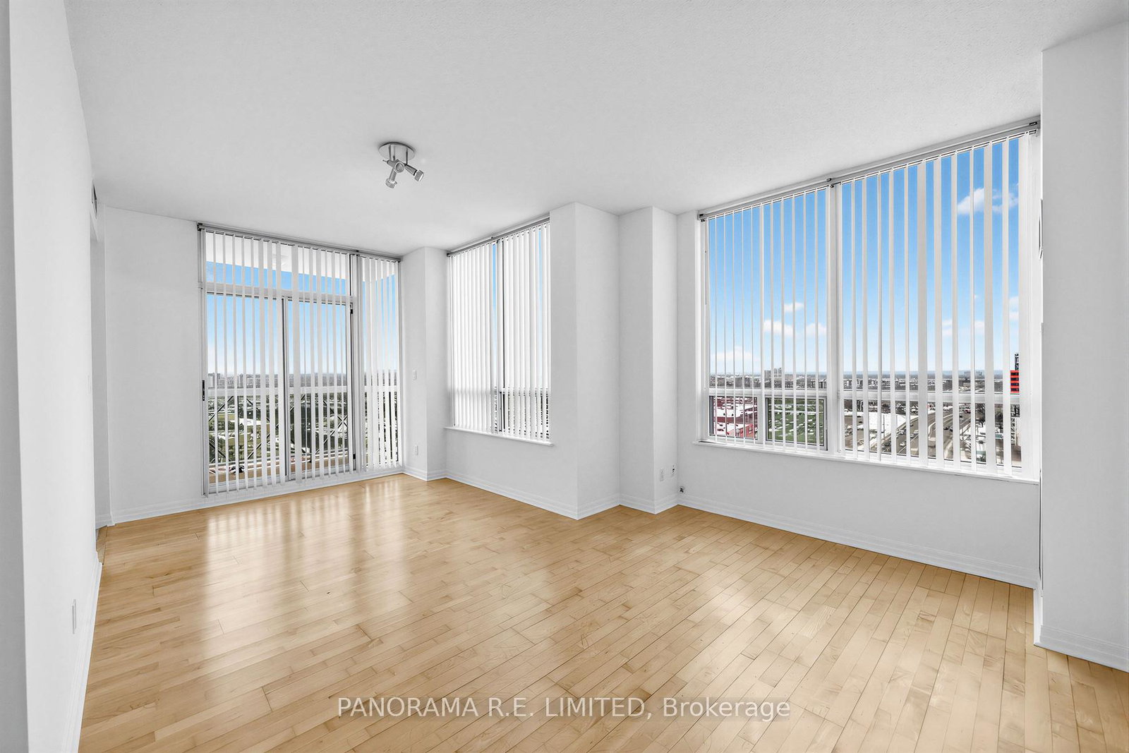 1359-rathburn-road-e-mississauga-ontario-w12778332