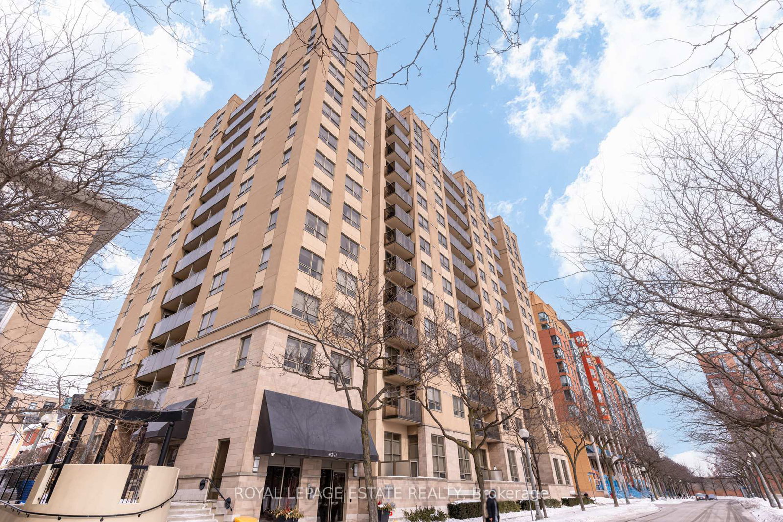 4-elsinore-path-etobicoke-ontario-w12778466