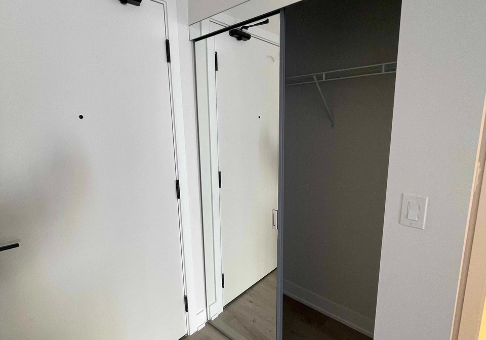 430-square-one-drive-mississauga-ontario-w12778764