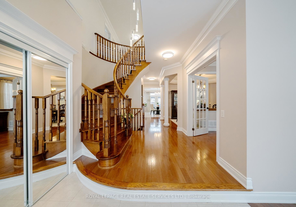 165-alison-crescent-oakville-ontario-w12779006