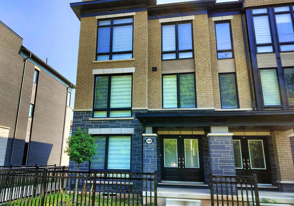 2489-badger-crescent-oakville-ontario-w12779390