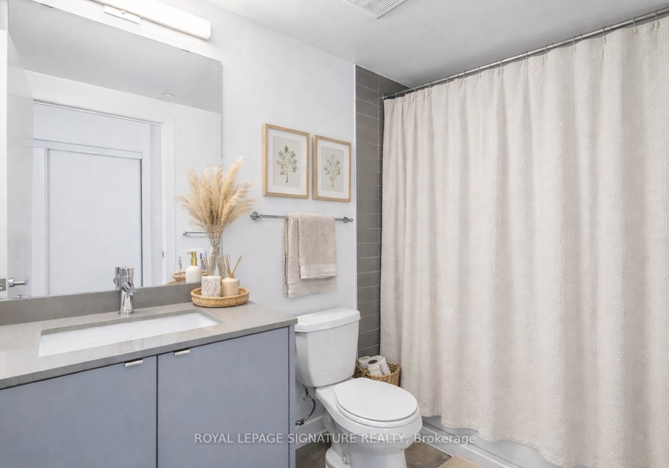 3200-dakota-common-burlington-ontario-w12779428