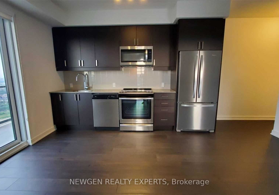 8-nahani-way-mississauga-ontario-w12779490