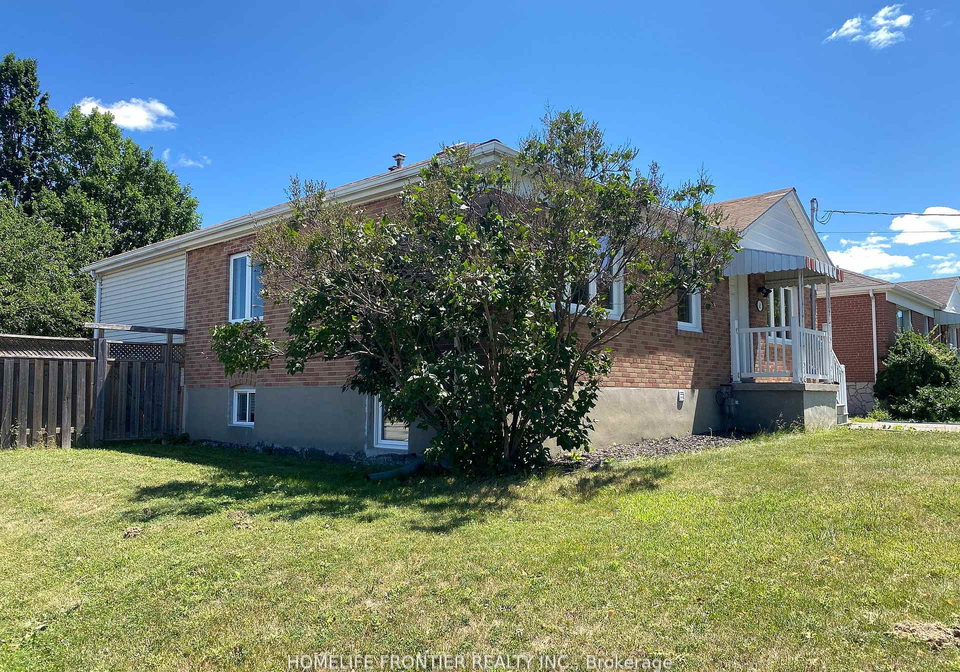 63-lockerbie-avenue-north-york-ontario-w12779712