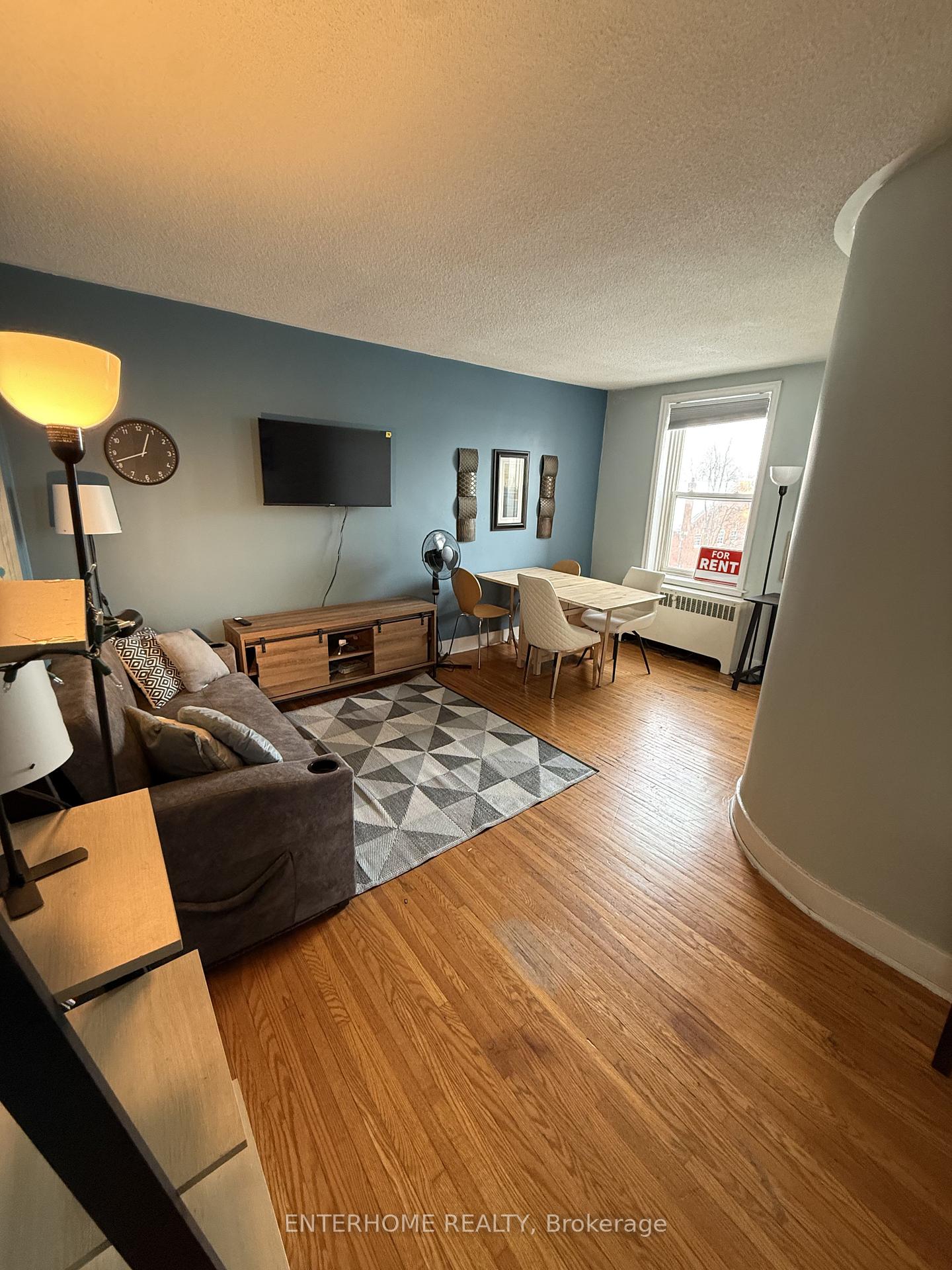 51-queen-east-street-s-brampton-ontario-w12779910