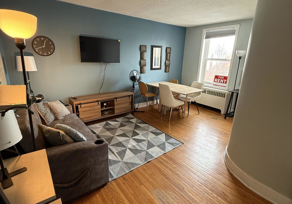 51-queen-east-street-s-brampton-ontario-w12779910