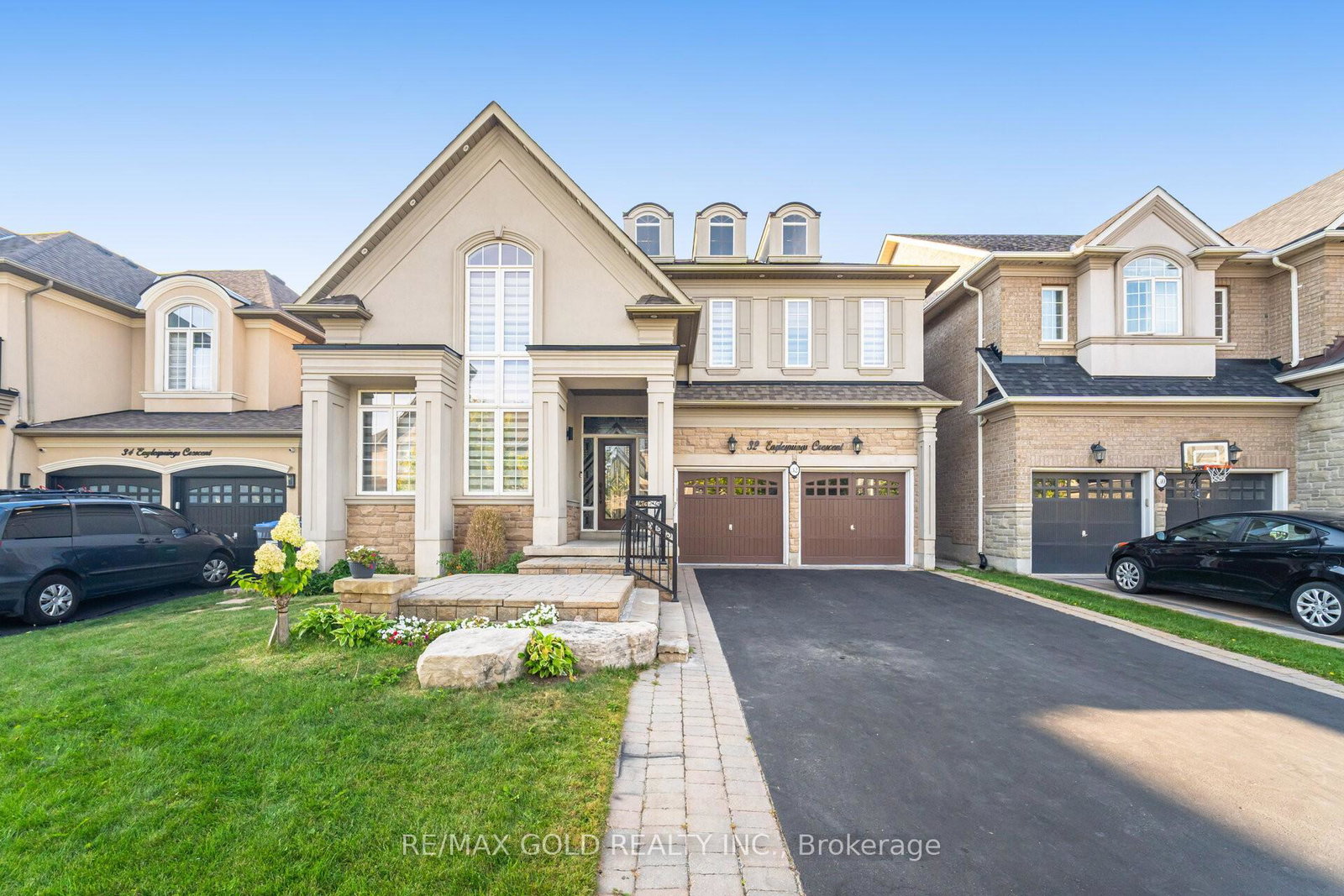 32-eaglesprings-crescent-brampton-ontario-w12779992