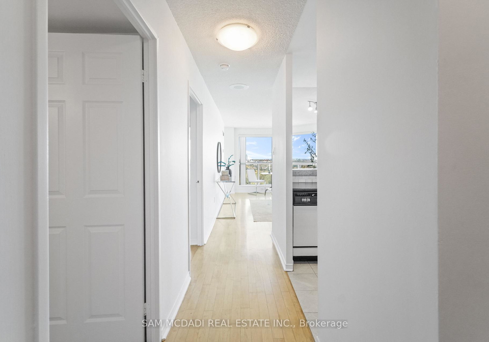 2177-burnhamthorpe-road-w-mississauga-ontario-w12780016