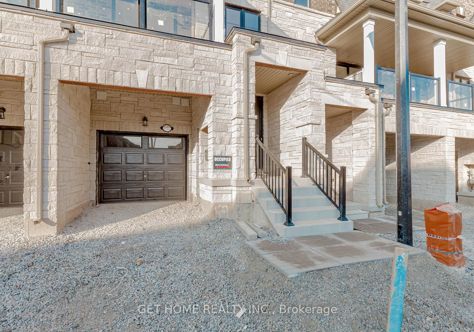 1453-national-common-burlington-ontario-w12780102
