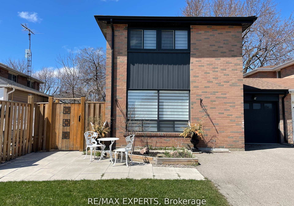6-cathcart-crescent-brampton-ontario-w12780116