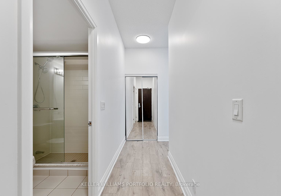 1185-the-queensway-avenue-etobicoke-ontario-w12780220