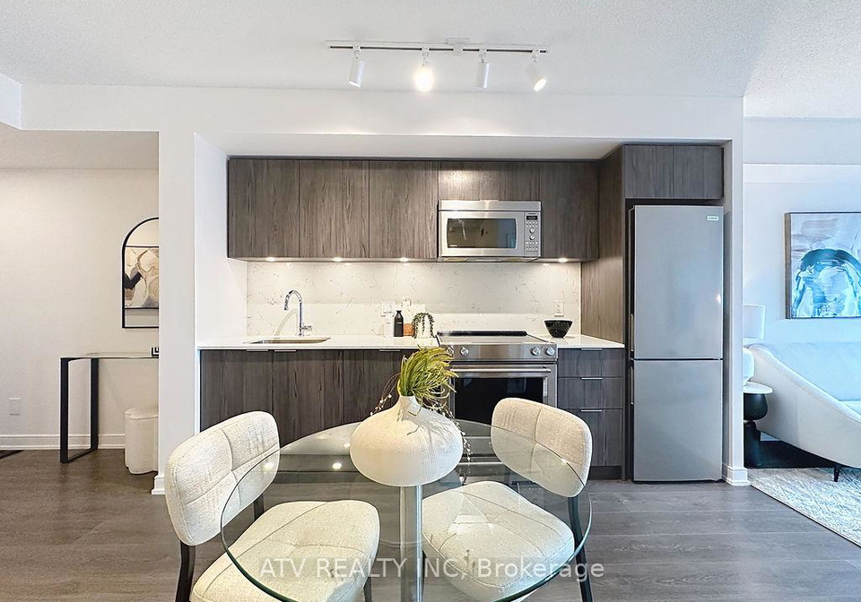 30-samuel-wood-way-etobicoke-ontario-w12780378