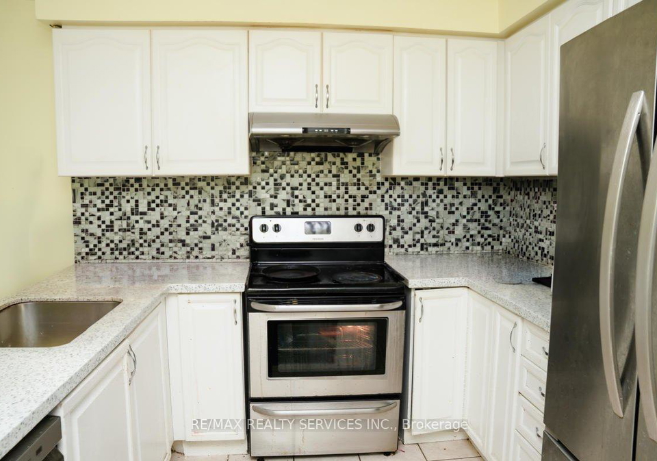 126-edenbrook-hill-drive-brampton-ontario-w12780478