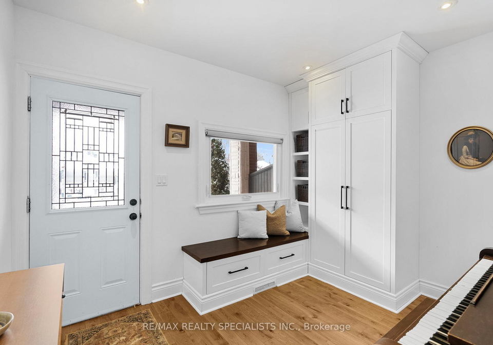 68-lake-crescent-etobicoke-ontario-w12780644