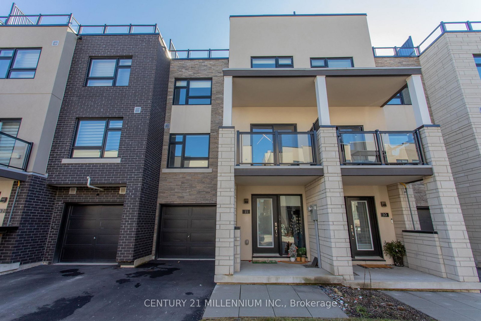 1121-cooke-boulevard-ne-burlington-ontario-w12780862