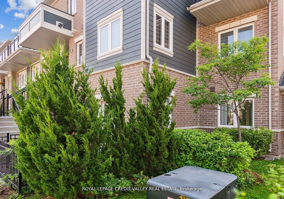 250-sunny-meadow-boulevard-brampton-ontario-w12781394