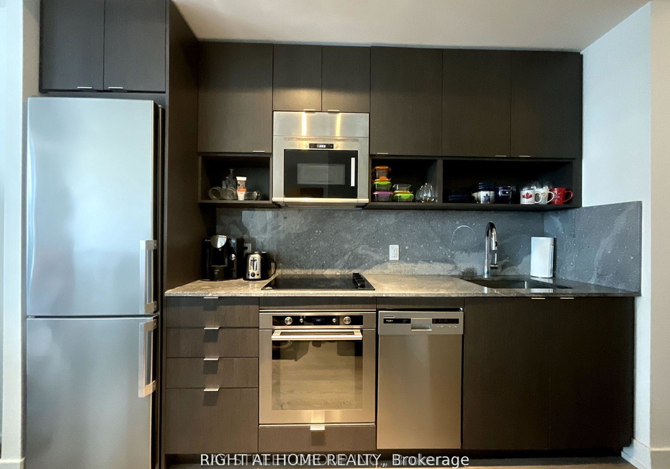 7-mabelle-avenue-etobicoke-ontario-w12781620