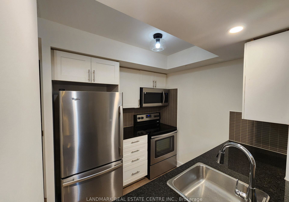 6-eva-road-etobicoke-ontario-w12781786