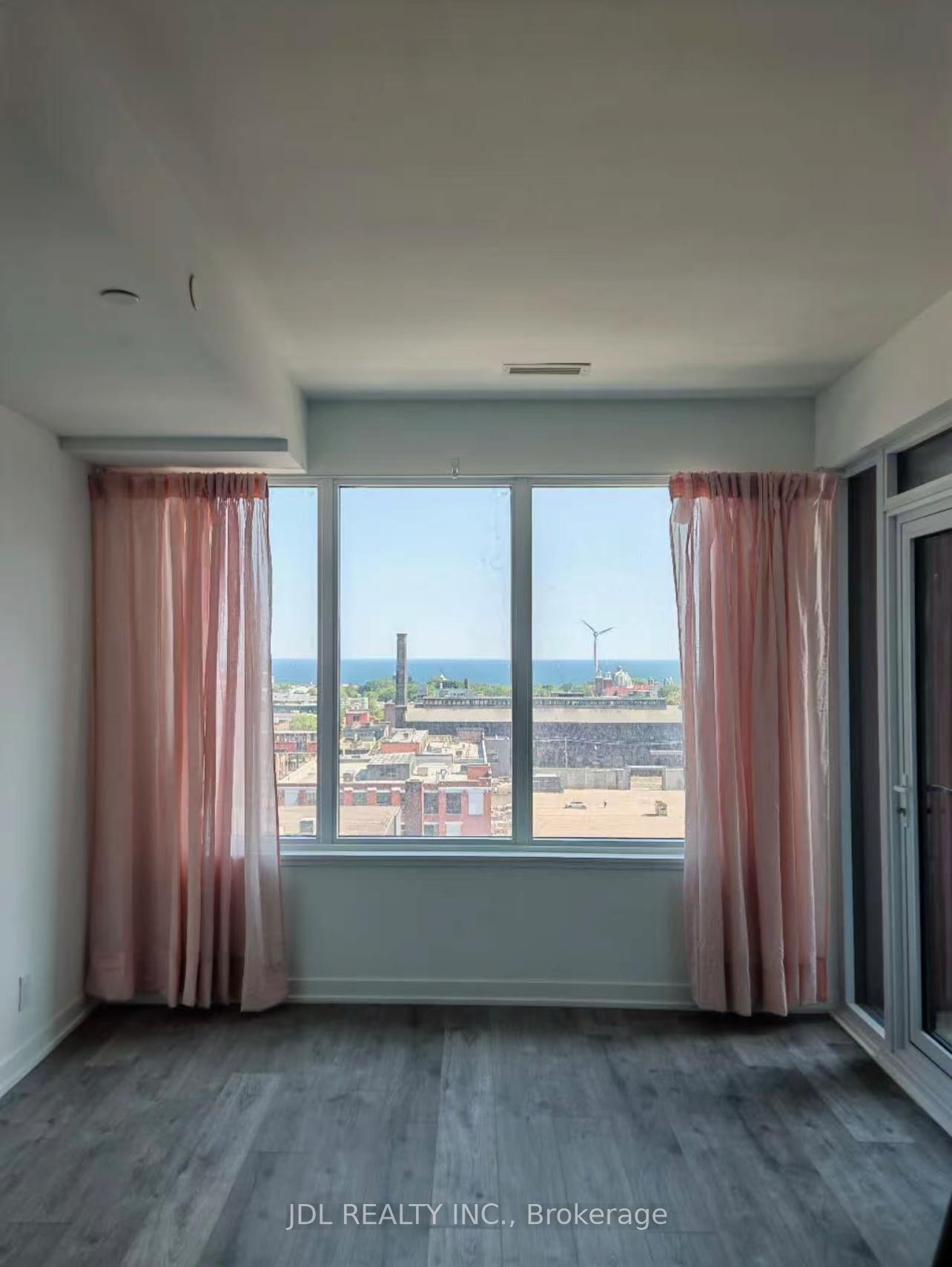 285-dufferin-street-toronto-ontario-w12781828