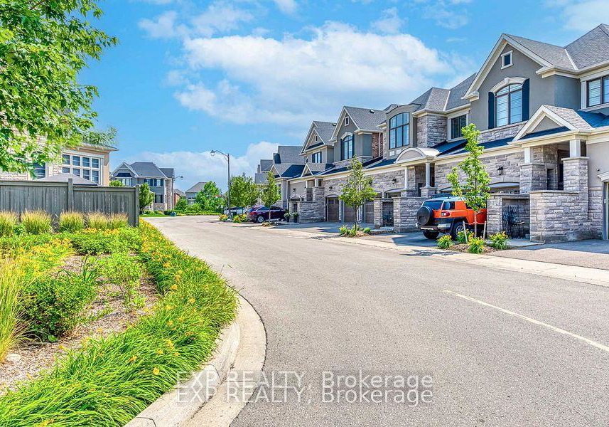 3129-riverpath-common-oakville-ontario-w12782072