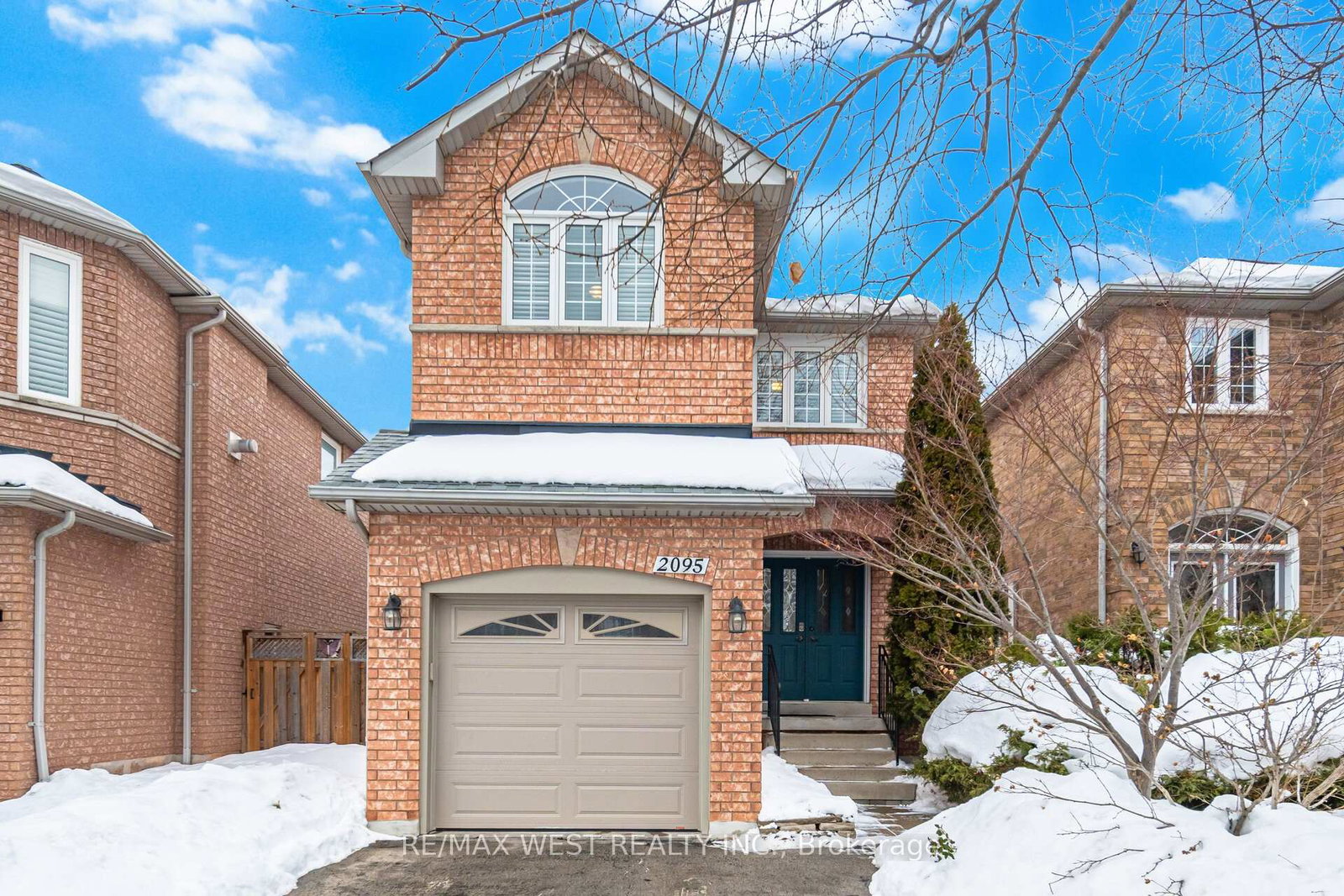 2095-westmount-drive-oakville-ontario-w12782360
