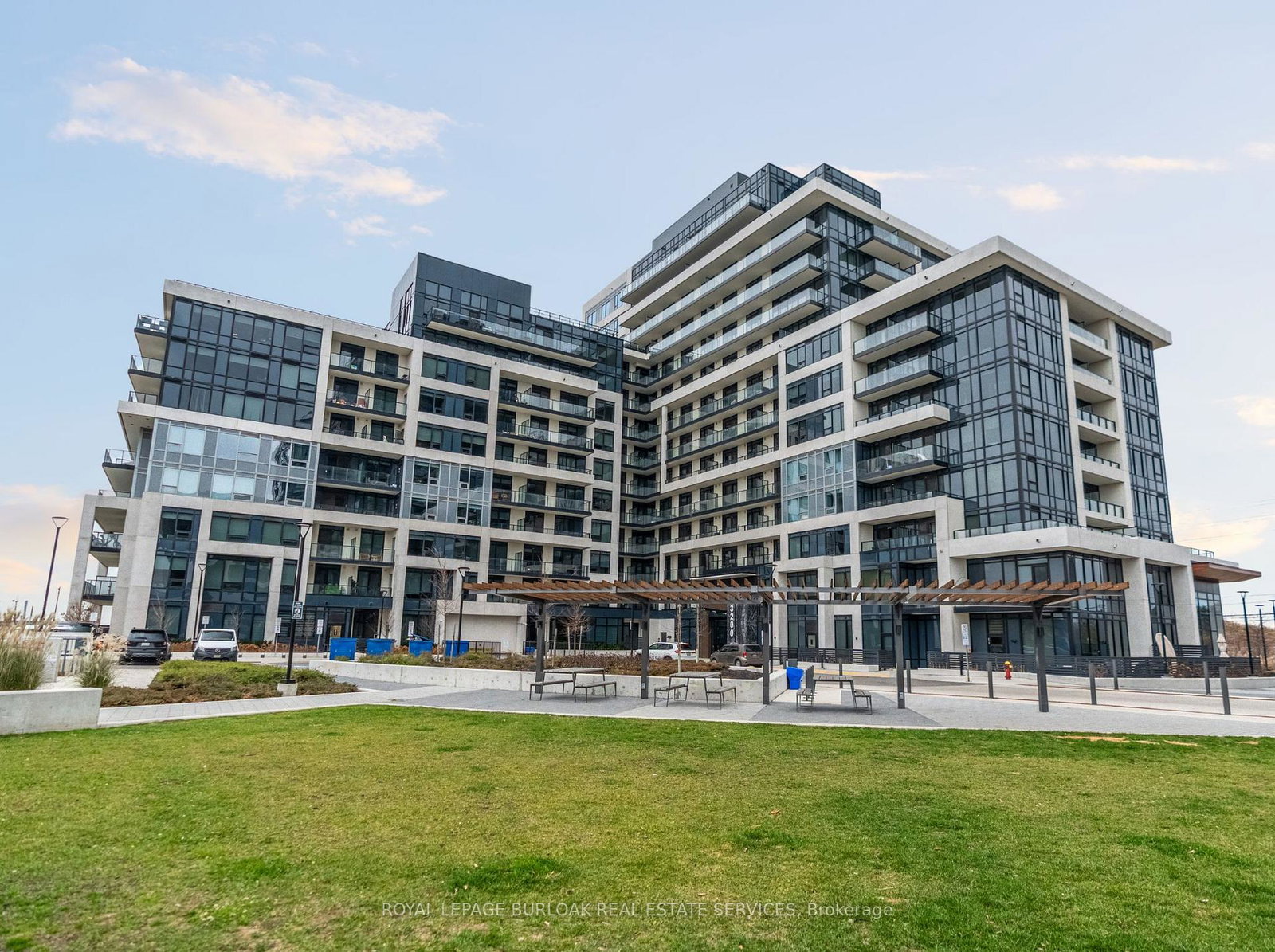 3200-william-coltson-avenue-oakville-ontario-w12782850